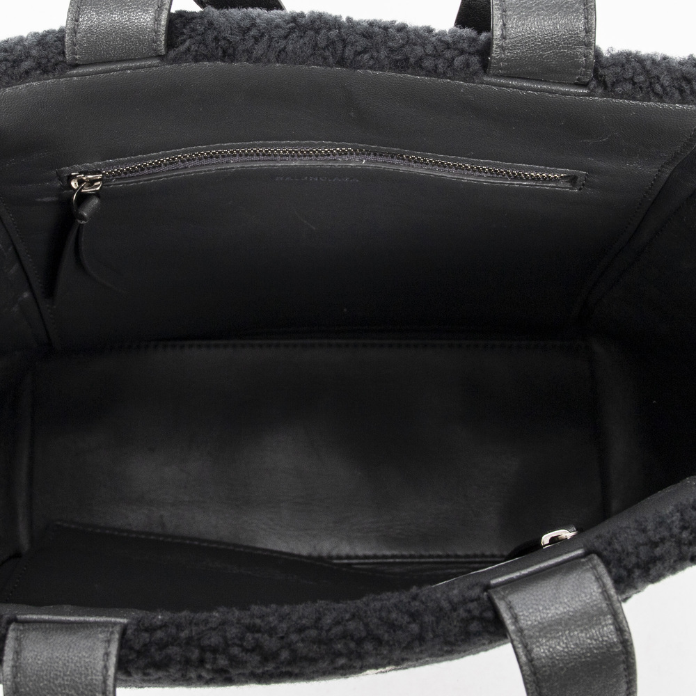 Balenciaga XS Logo Shearling Tote - Picture 7 of 9